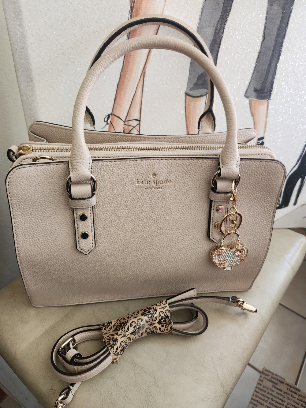 Kate Spade New York Pebbled Leather Satchel in Light Beige W  Bag Charm LIKE NEW